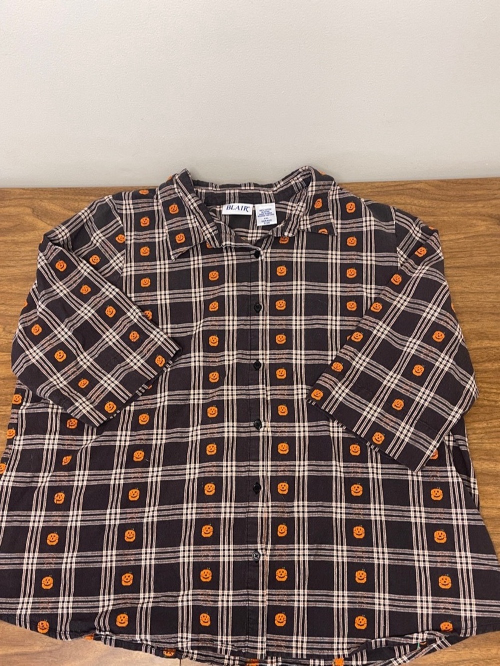 Vintage Halloween Checkered Embroidered Pumpkin Women Button Up Shirt